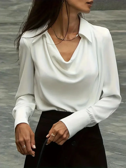 Celeste – Satijnen Blouse met Watervalhals