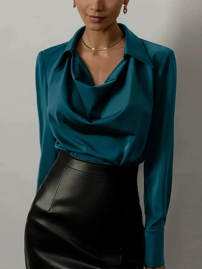 Celeste – Satijnen Blouse met Watervalhals
