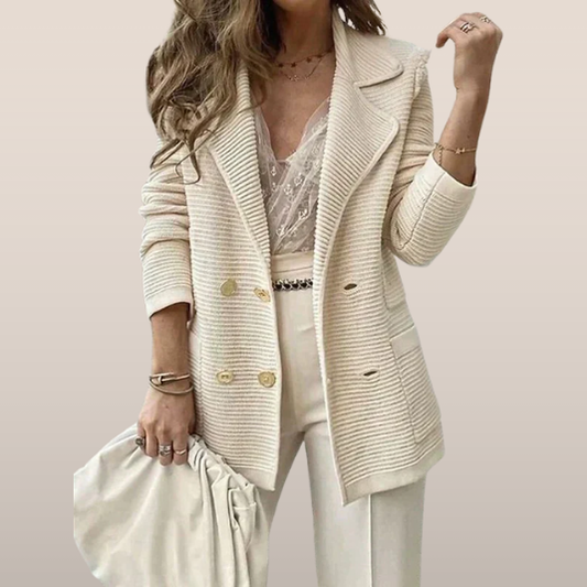 Gebreide Damesblazer – Dubbelrijig met Zakdetails