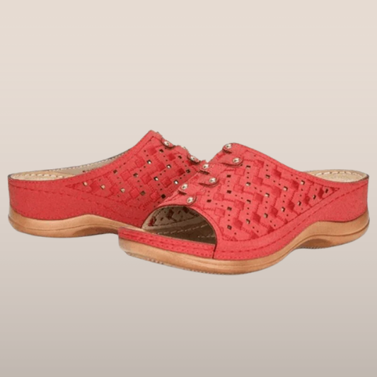 Dames Instap Slippers – Geperforeerd Design met Sleehak en Comfortzool