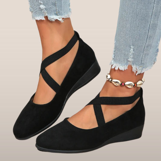 Dames instapschoenen met kruisband – Suède-look ballerina’s met sleehak