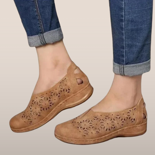 Dames instapschoenen met geperforeerd motief – Luchtige schoenen met gesloten hiel