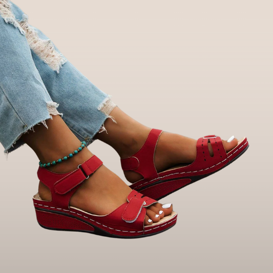 Dames sandalen met klittenbandsluiting – Verstelbare open sandalen met sleehak