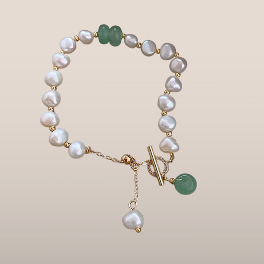 Dames Armband – Imitatieparels met Groene Accentkralen