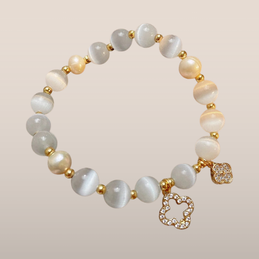 Dames Armband – Elastische Parelarmband met Bloemcharmes