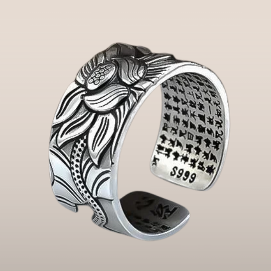 Dames Ring – Brede Ring met Bloemgravure en Antiek Zilveren Afwerking