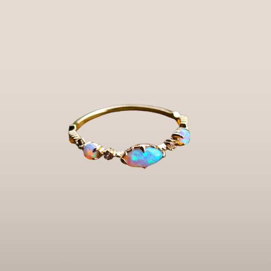 Dames Ring – Fijne Ring met Opaalsteentjes
