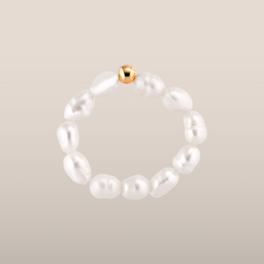 Dames ring – Elastische ring met onregelmatige parels en metalen detail