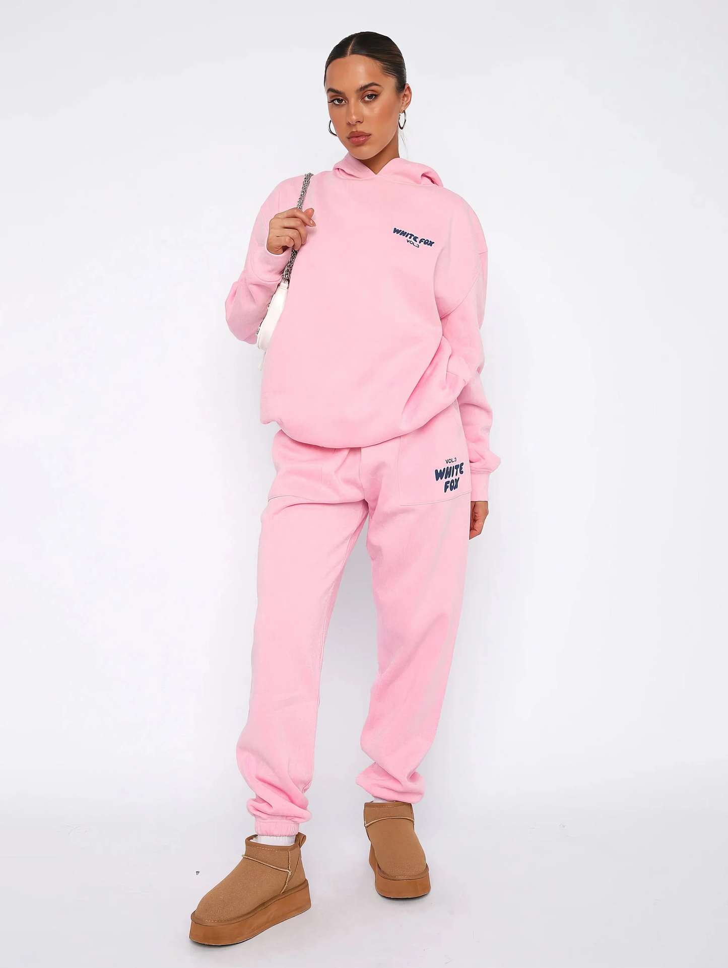 Lynn – Oversized Hoodie met Geborduurd Detail
