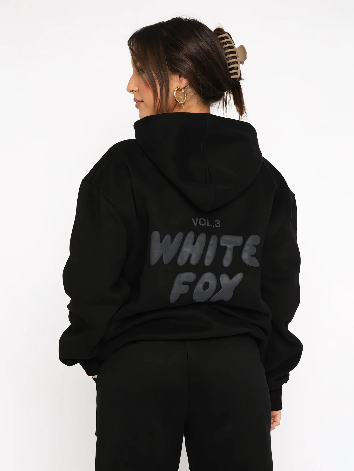Lynn – Oversized Hoodie met Geborduurd Detail