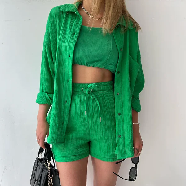 Nina – Luchtig Setje met Knoopshirt en Short