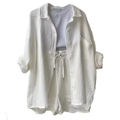 Nina – Luchtig Setje met Knoopshirt en Short