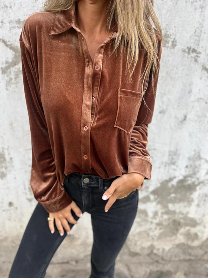 Noura – Losvallende Fluwelen Blouse